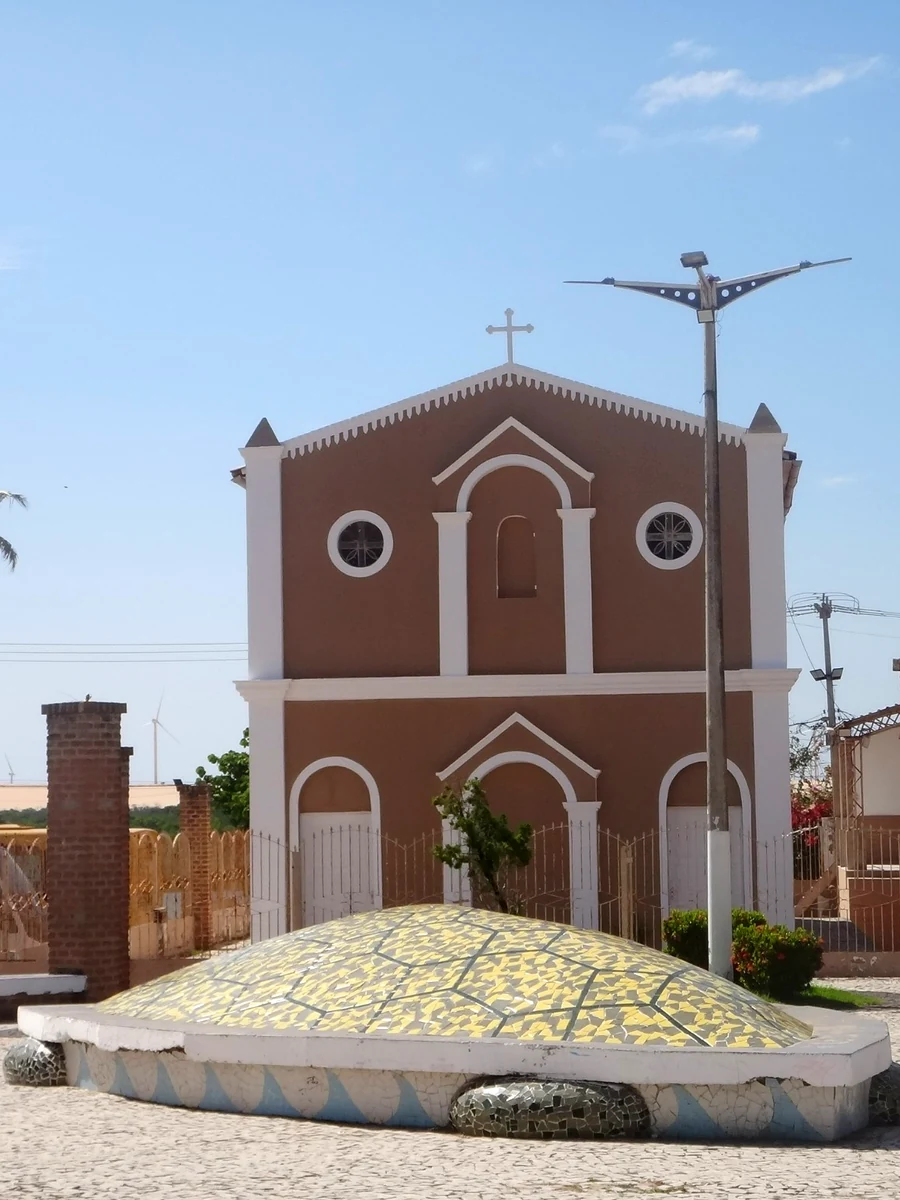 Igreja Matriz vista da praça de Fortim