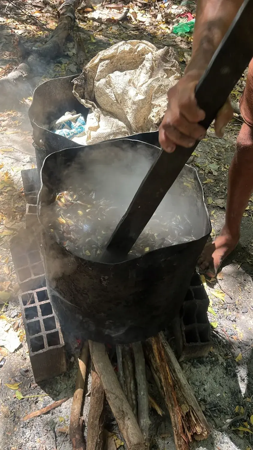 Etapa de cozimento artesanal.